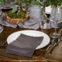 Porzellan Platzteller mit Silberrand - Anthrazit Serviette mieten