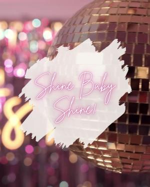 Shine Baby shine! Discokugel bringen Glam.